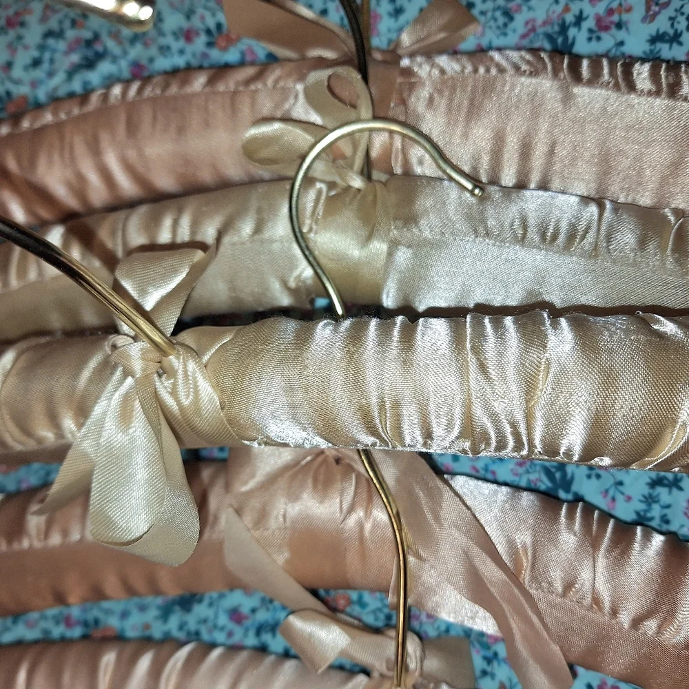 Vintage, Padded Satin Metal Clothes Hangers with Bows (5)